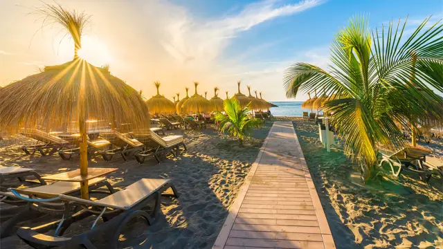 Costa Adeje – sól, strendur og fjølbroytni